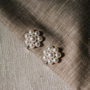 Victoria|花朵珍珠耳夾