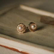 Avery's Wreath|Akoya珍珠復古鈕扣耳環