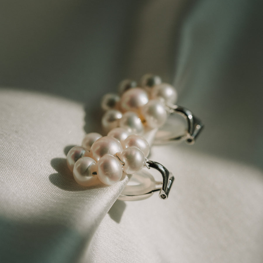 Victoria|花朵珍珠耳夾