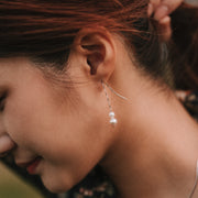 Lumi|雙珍珠垂墜耳環